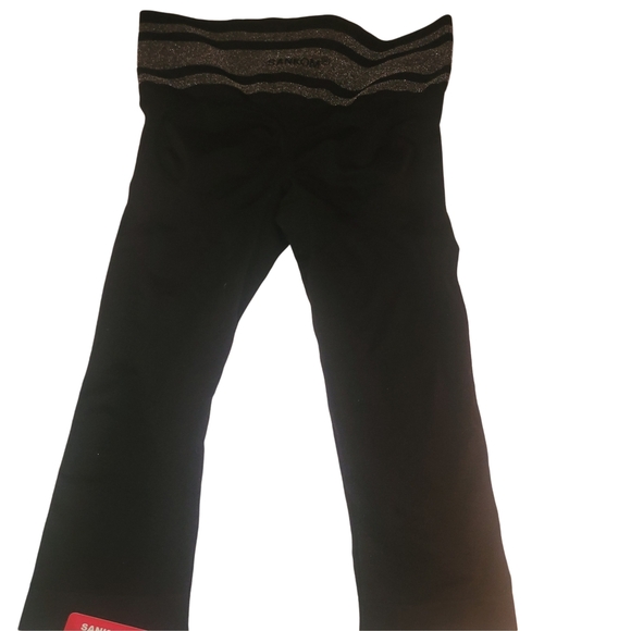 Sankom Patent Yoga Capri Shapewear Leggings In Black and Silver XXL - Picture 3 of 5